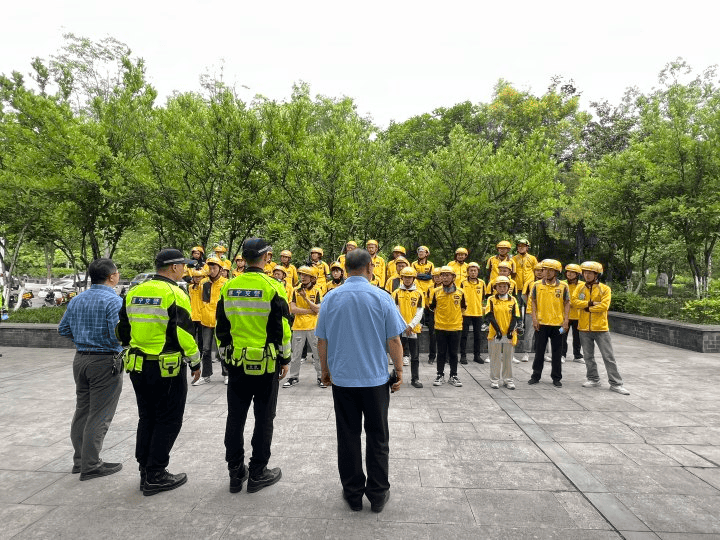 遂宁市河东新区“红色引擎”引领外卖行业蝶变升级，为“引客入遂”注入新活力