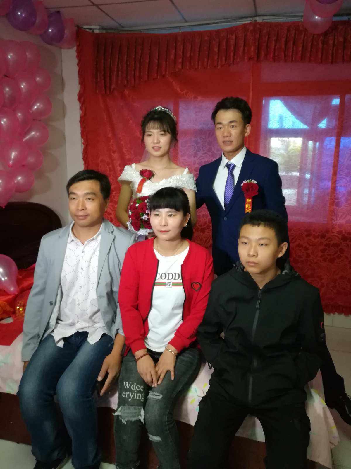 中币网贾东(中币网老板叫什么名字)